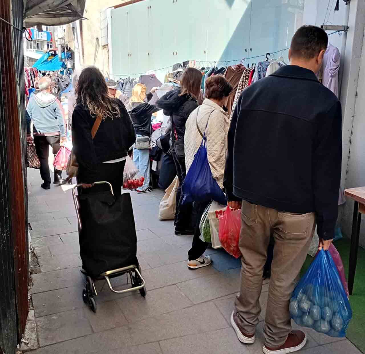 Soğuksu Bit Pazarı (2)