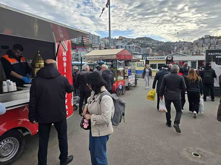 Zonguldakta Ücretsiz Salep Dağıtıldı (5)