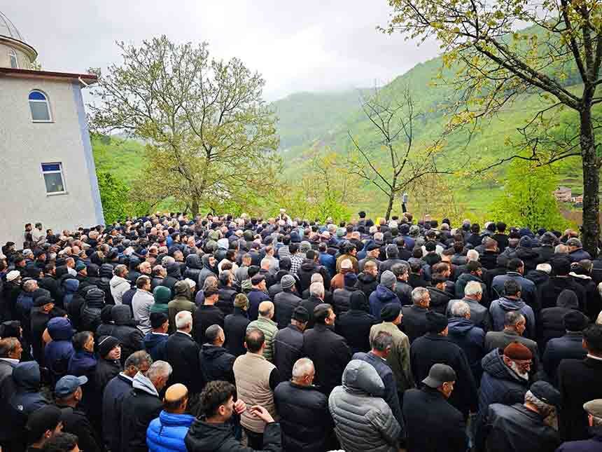 Anne Ve Oğlu Aynı Gün Öldü (1)