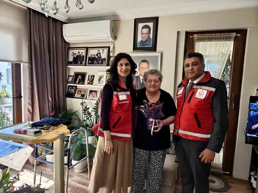 Ereğli’de Şehit Annelerine Anneler Günü’nde Anlamlı Ziyaret (1)