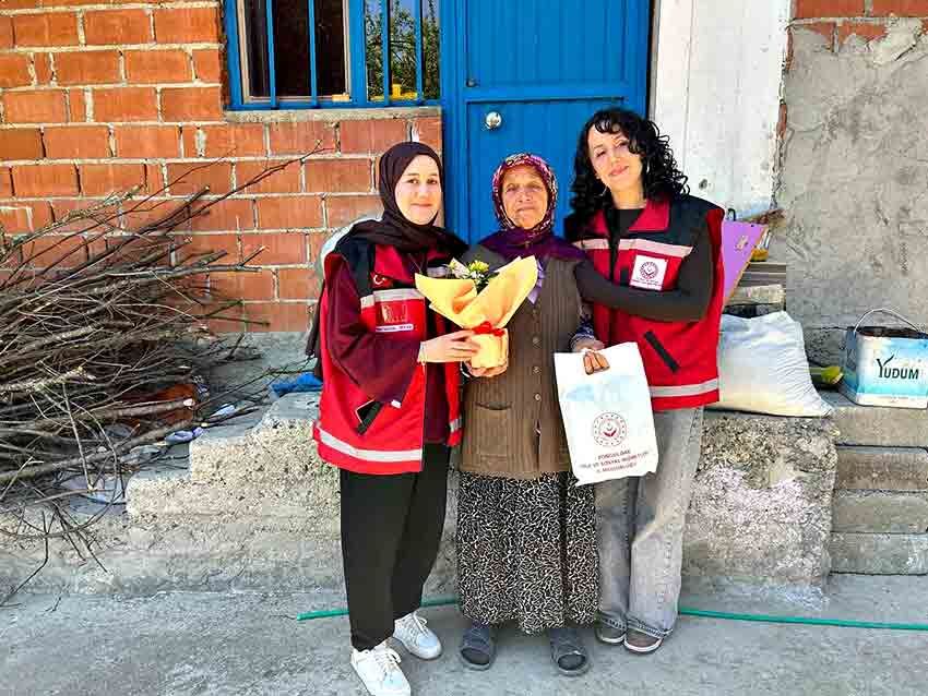 Ereğli’de Şehit Annelerine Anneler Günü’nde Anlamlı Ziyaret (2)