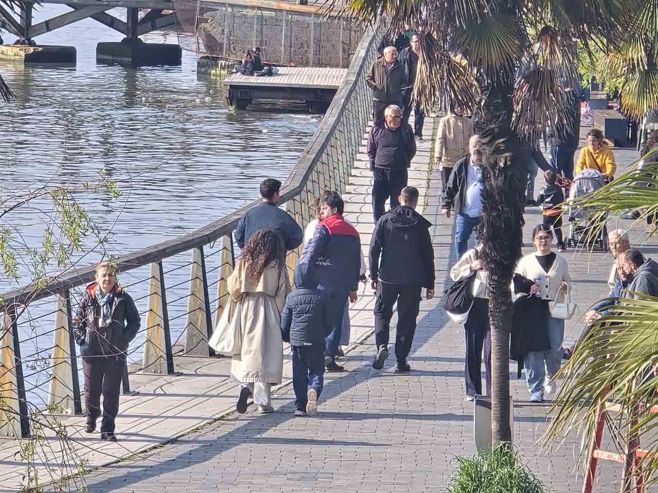 Gençler Sahili Tercih Etti (3)