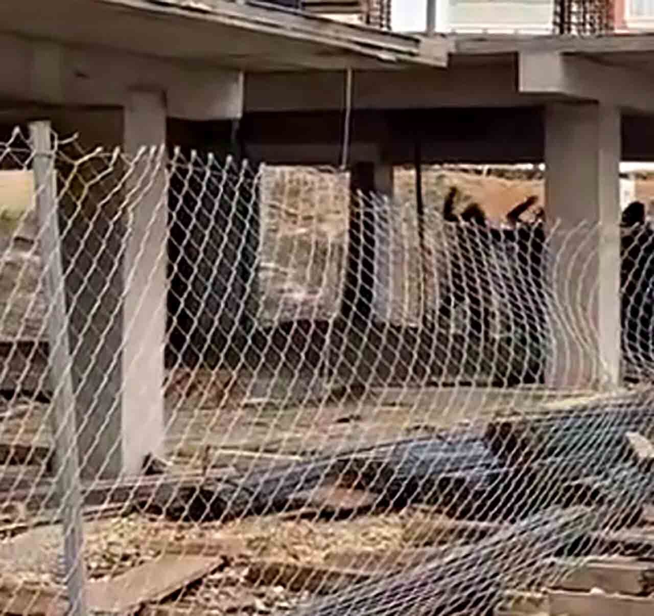 Inşaatta Sopalı Kavga (4)