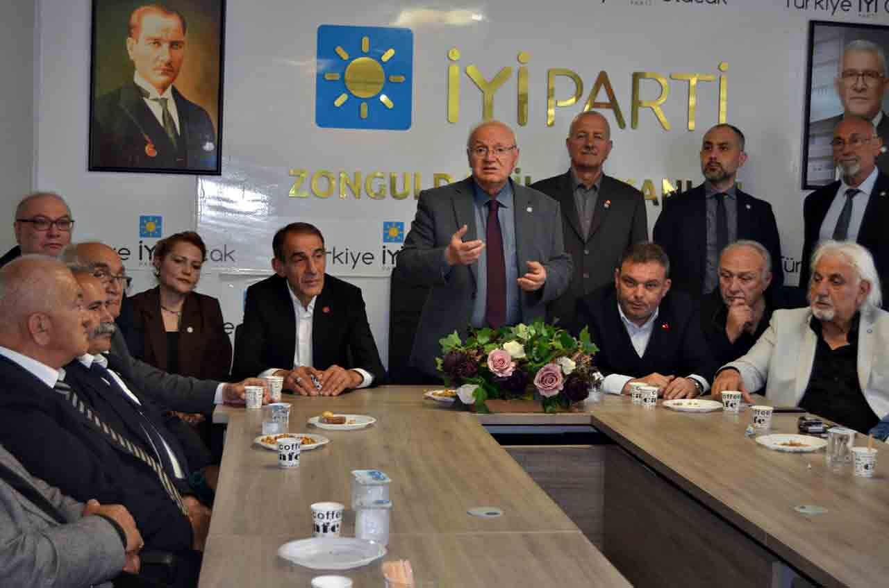 Iyi Parti Bayramlaşma (2)-1