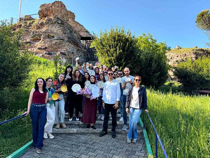 “ Kırıldığın Yerden Parlamak Kintsugi Atölyesi”, Kaletepe’de Gerçekleştirildi (3)