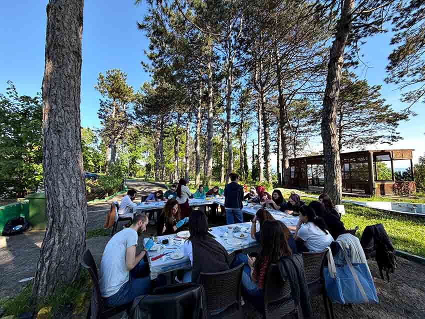 “ Kırıldığın Yerden Parlamak Kintsugi Atölyesi”, Kaletepe’de Gerçekleştirildi (5)