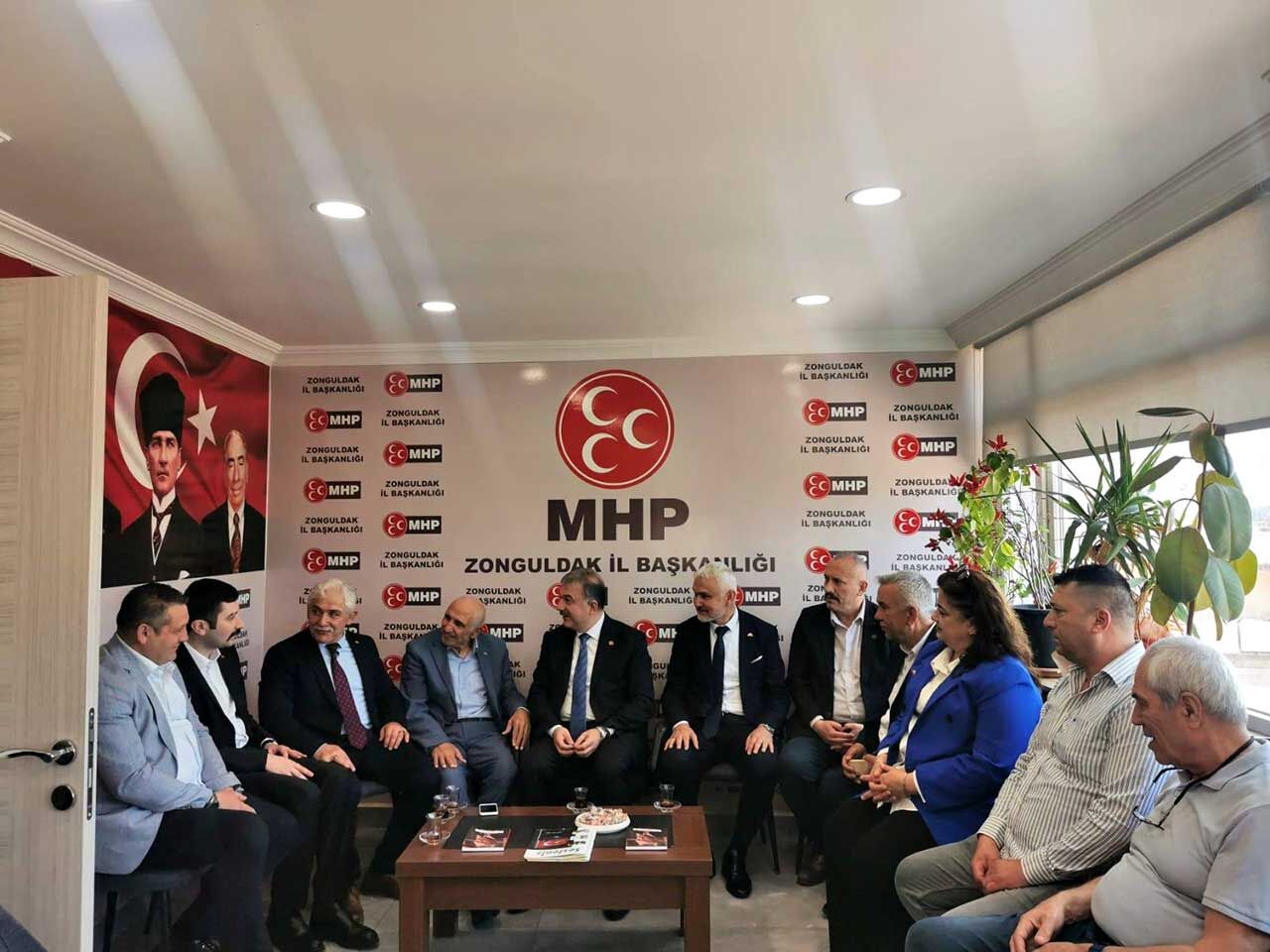 Mhp İl Başkanliğinda Bayramlaşma Programi Düzenlendi̇2 (3)