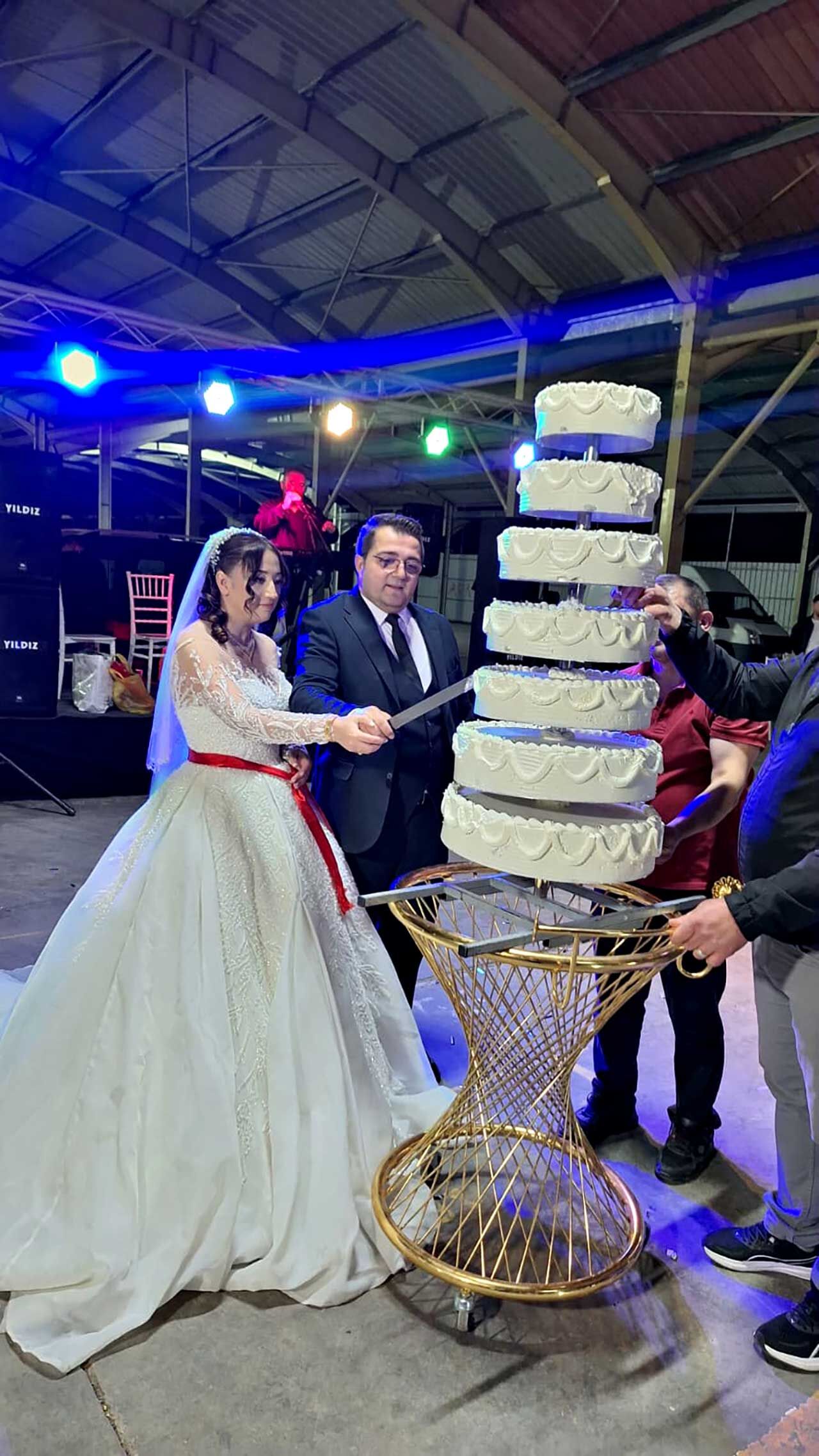 Mikail Karakuş Ile Kadriye Altıntaş Evlendi (1)