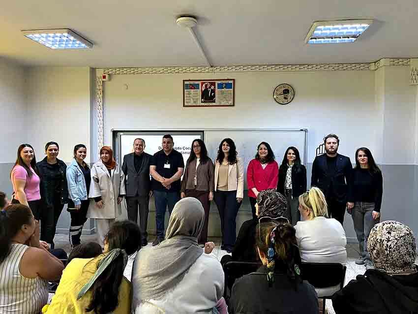 Velilere Yönelik Bağımlılıkla Mücadele Ve İlk Yardım Semineri (2)
