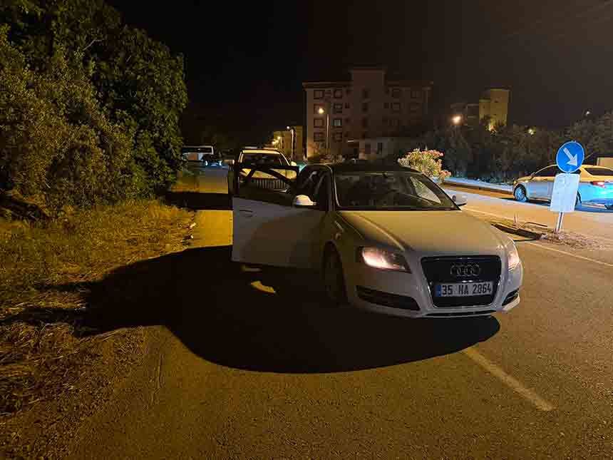 Yol Ortasinda Tartişma Si̇lahli Kavgaya (5)