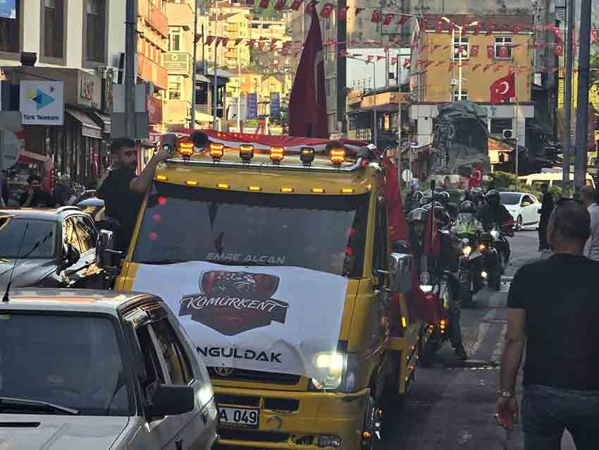 Zonguldak’ta 19 Mayıs’ta Motosikletçilerden Coşkulu Konvoy (1)