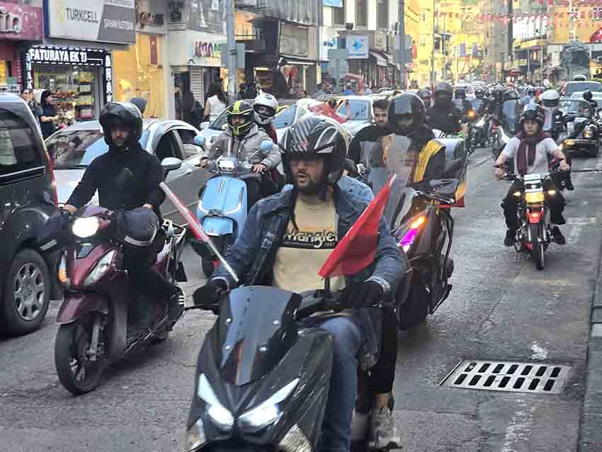 Zonguldak’ta 19 Mayıs’ta Motosikletçilerden Coşkulu Konvoy (2)