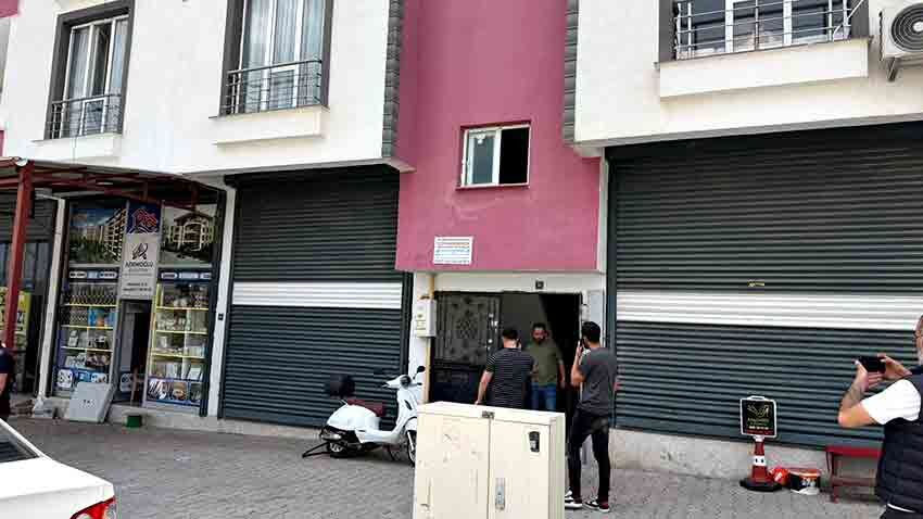 Ai̇le İçi̇ Kavgada Dehşet Baba, Eşi̇ Ve Kizini Si̇lahla Yaraladi (2)