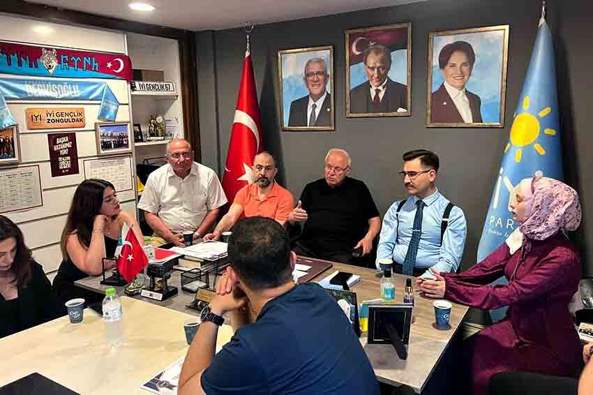 İ Y İ Parti Zonguldak İl Başkanlığı’nda Anlamlı Buluşma2 (1)