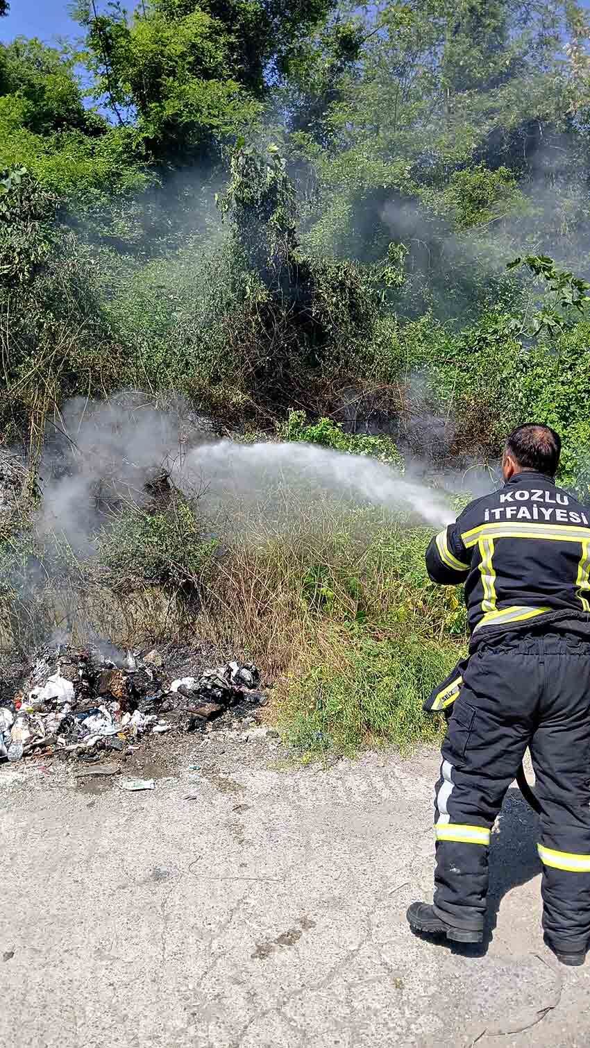 Kozlu'da Anız Yangını Korkuttu Ekipler Hızla Müdahale Etti3 (2)
