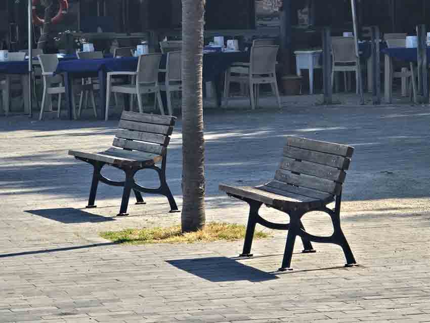 Zonguldak Sahilinde Banklar Yenilendi1 (1)