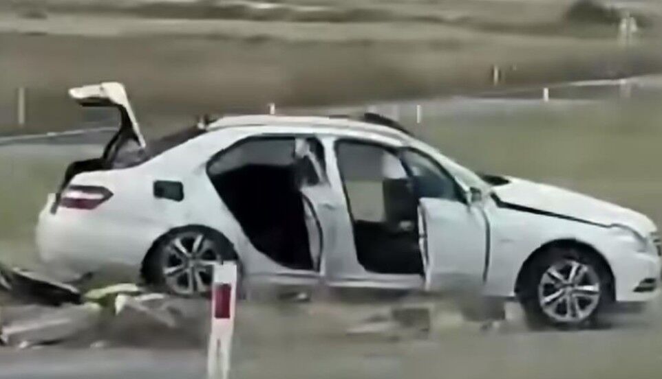 Kamyon ile otomobil çarpıştı: 3 ölü, 2 yaralı