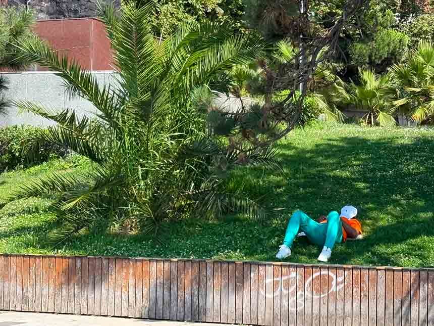 V A T A N D A Ş Ç A R E Y İ G Ö L G E D E B U L D U (4)