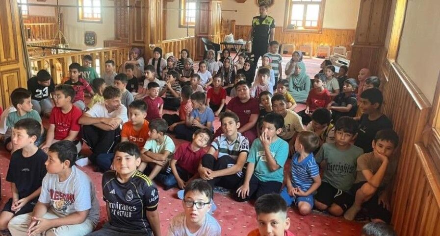 Yaz Kur’an kursu öğrencilerine trafik bilinci eğitimi