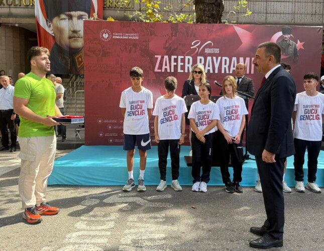 30 Ağustos Töreni̇ Zonguldak 4