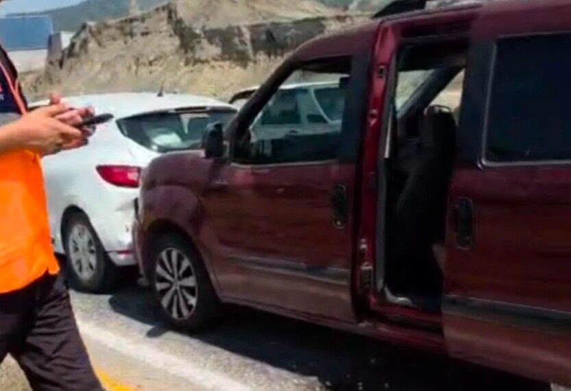 Çaycumada Zi̇nci̇rleme Kaza Oldu 1