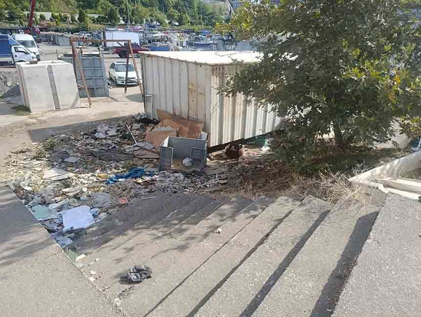 Çekeklerde Çi̇rki̇n Manzara (1)