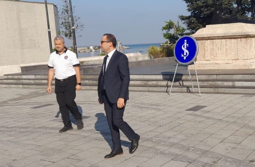 Iş Banka 1