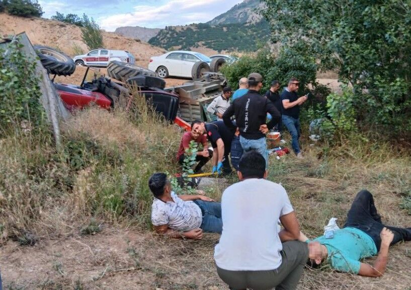Traktör Şarampole Uçtu