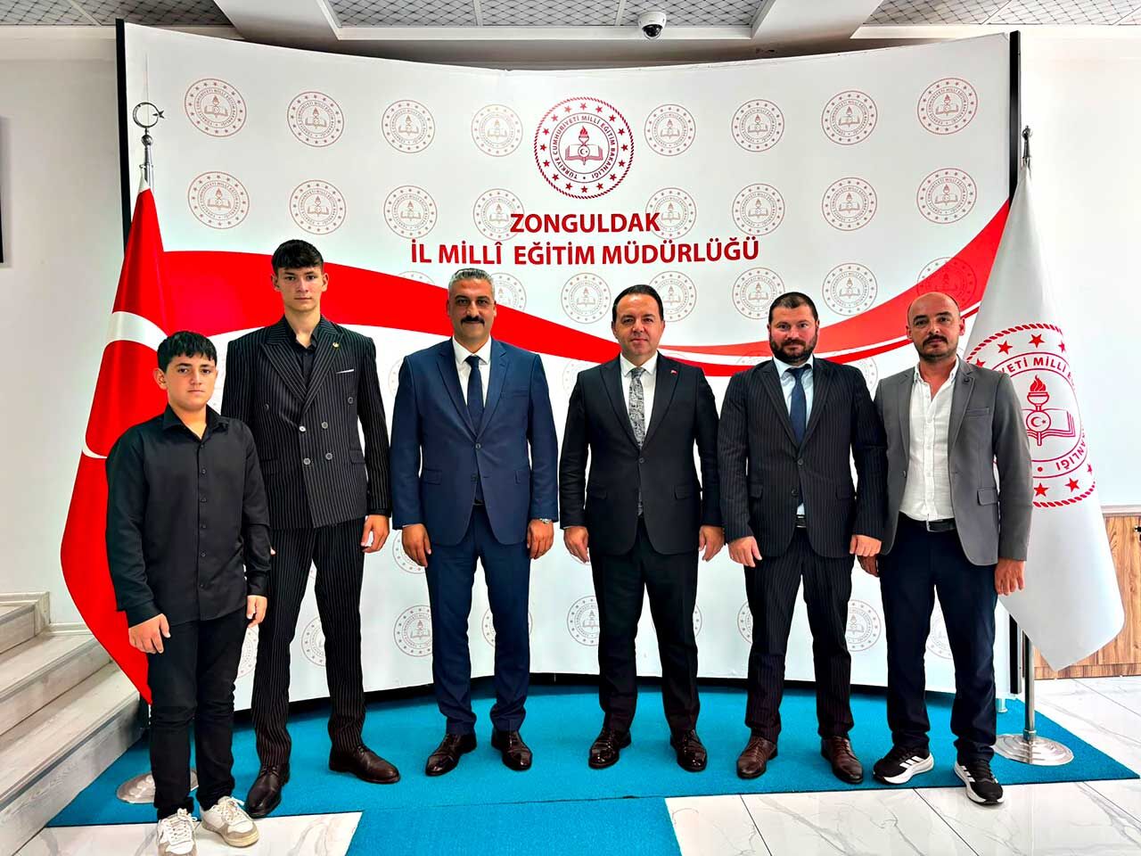 Ülkü Ocakları'ndan İl Millî Eğitim Müdürü Uygar Keskin’e Ziyaret (1)