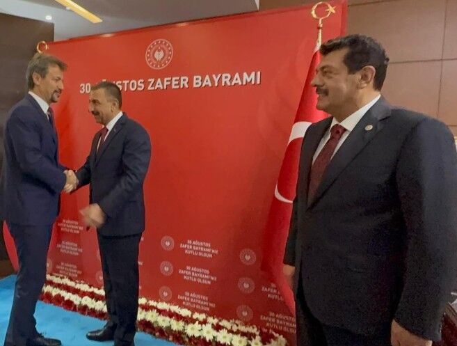 Vali̇ Tebri̇kleri̇ Kabul Etti̇ 1