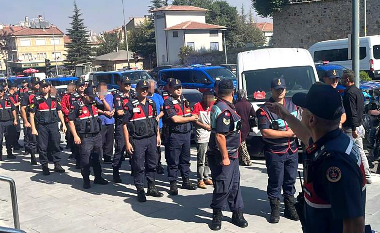 18 yıl sonra yeniden açılan cinayet dosyasında 4 tutuklama