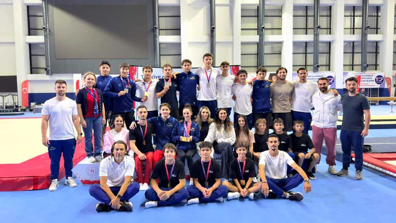 Bolulu cimnastikçilerden Ankara'da madalya yağmuru