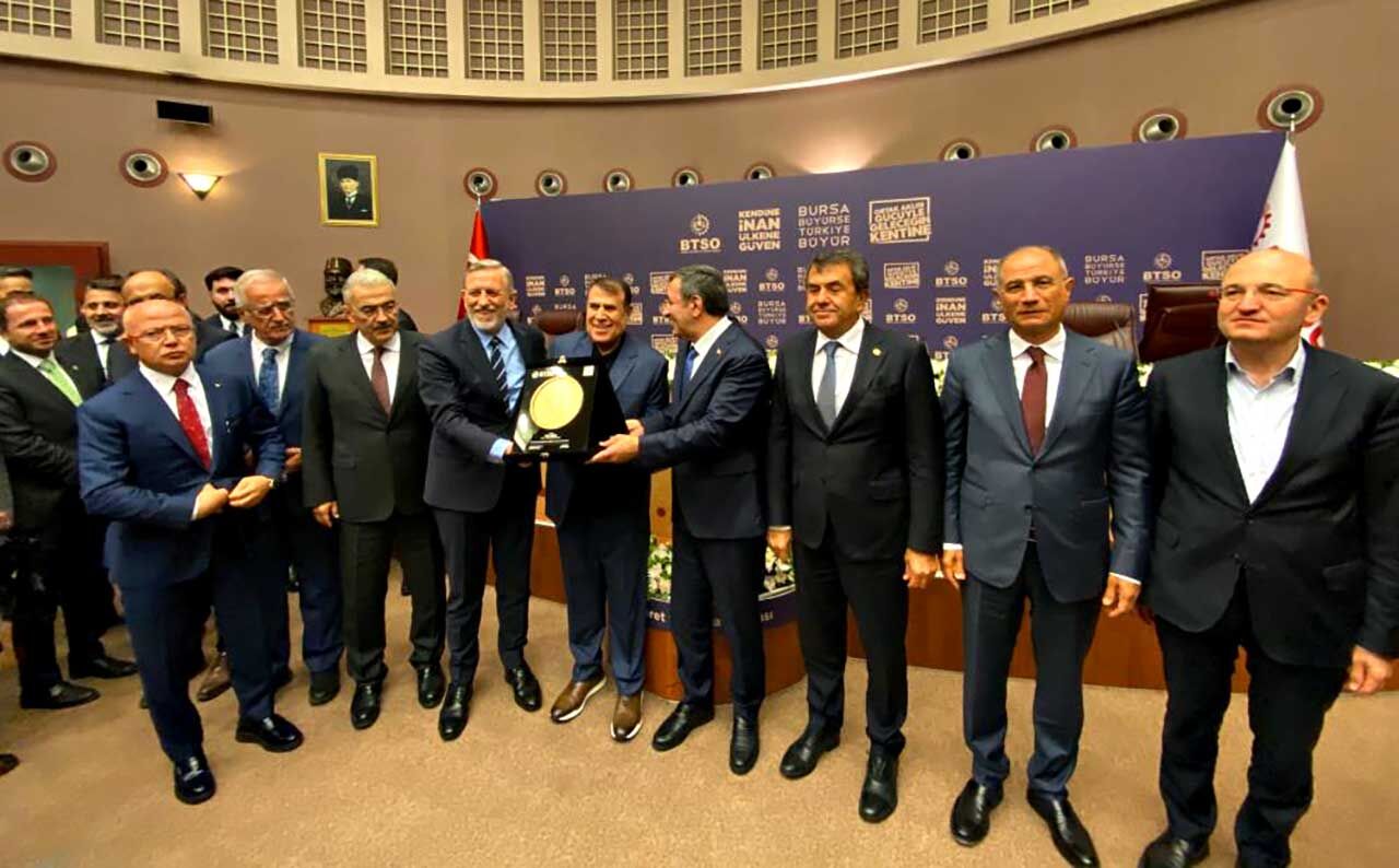 Cumhurbaşkanı Yardımcısı Yılmaz Bursa iş dünyasının temsilcileriyle bir araya geldi