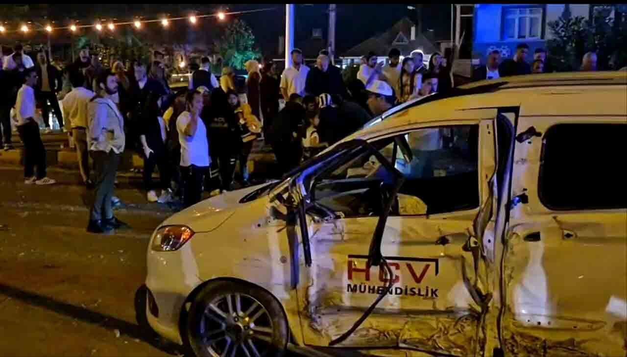 Bartında Düğün Dönüşü Kaza (3)