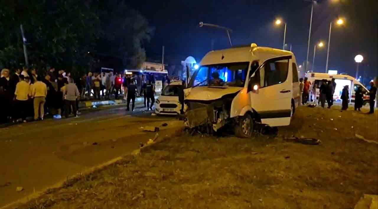 Bartında Düğün Dönüşü Kaza (4)