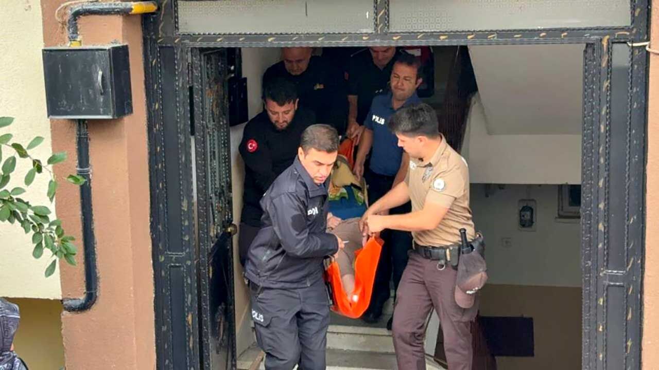 Evde Düşen Yaşlı Kadın (1)