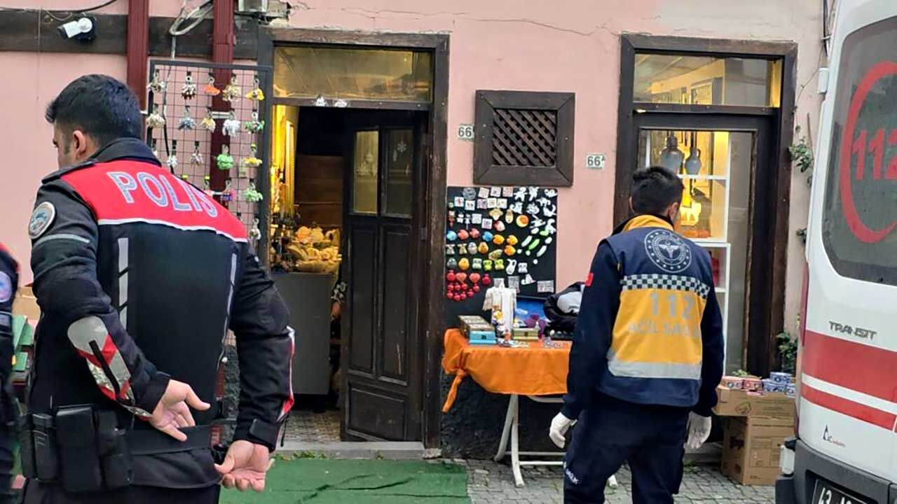 Kadın Kendi Işyerinde Öldü (2)