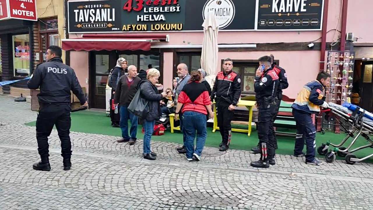 Kadın Kendi Işyerinde Öldü (3)
