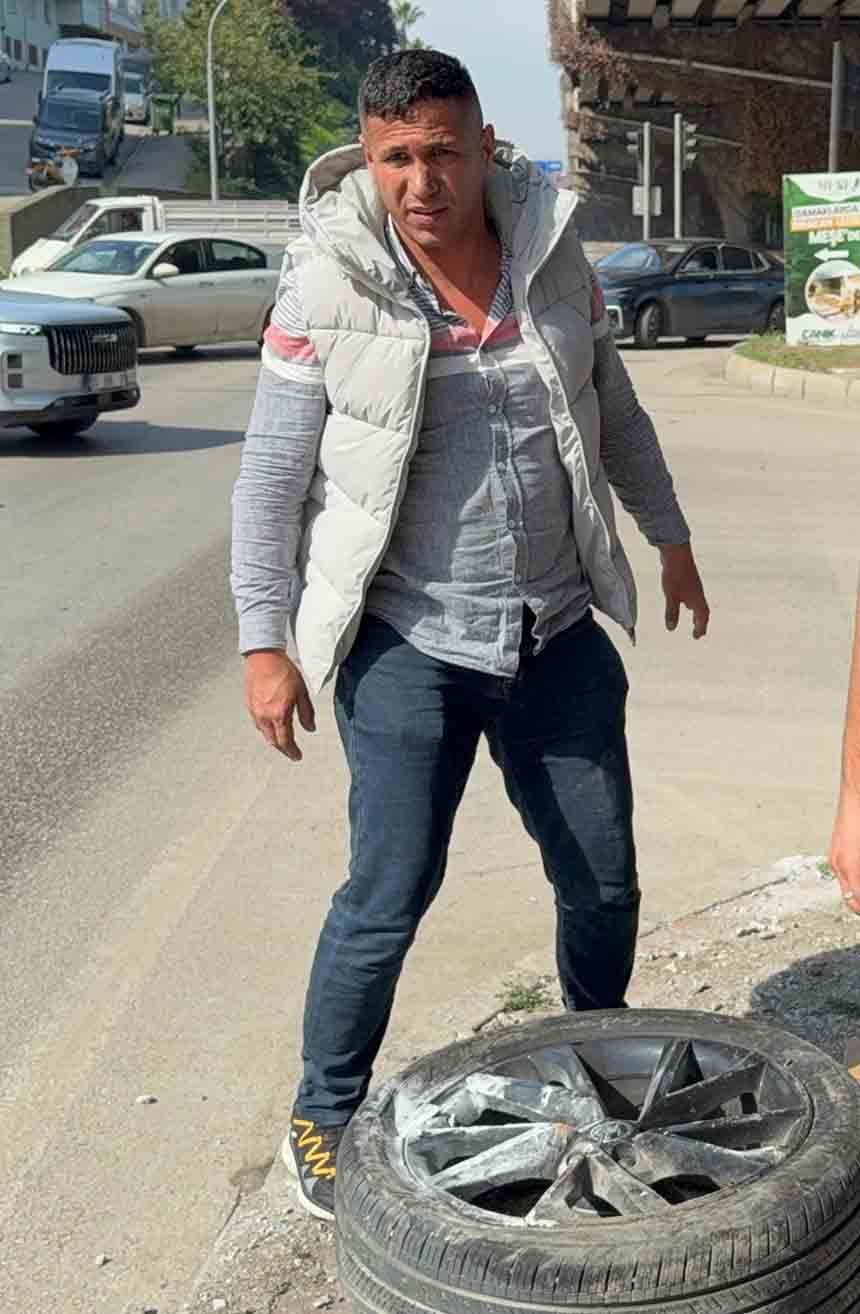 1 Saat Önce Aldiği Araç Hurda Oldu (1)