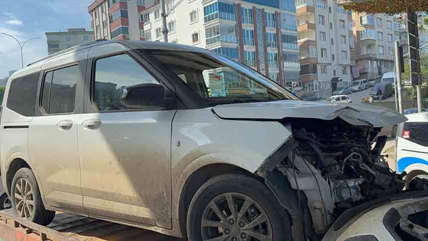 1 Saat Önce Aldiği Araç Hurda Oldu (4)