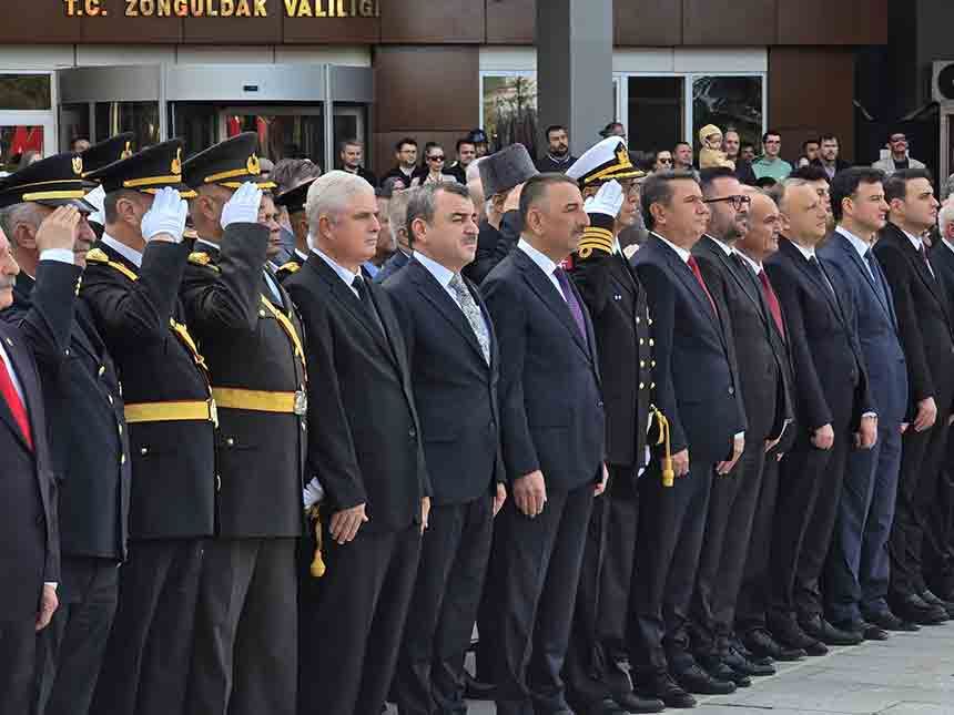 29 Ekim Coşkuyla Başladı (10)