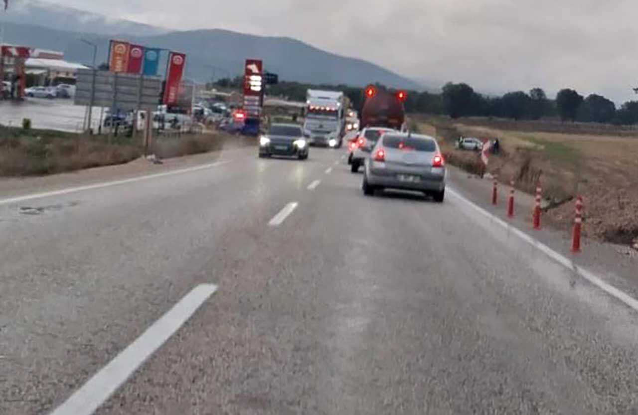 Konya'da iki ayrı kazada 6 kişi yaralandı