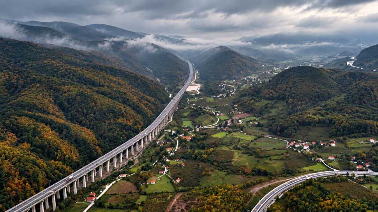 Bolu Dağı'nda sonbahar manzarası