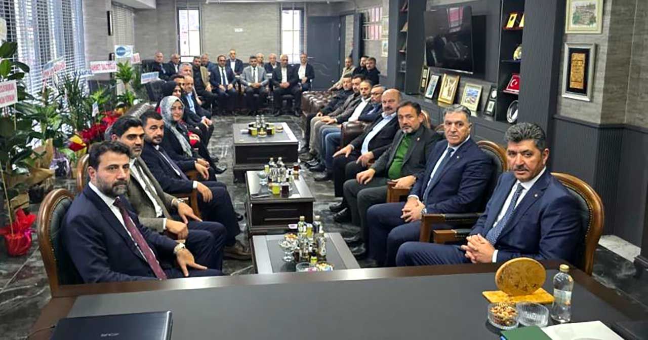 AK Parti heyetinden Karabük TSO'ya "hayırlı olsun" ziyareti