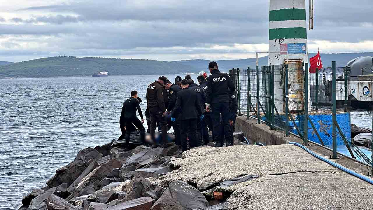 Çanakkale Denizde Erkek Cesedi (2)