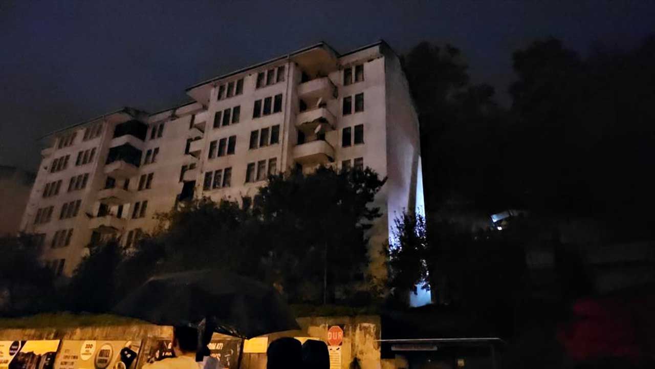 Çates Lojmanlarında Heyelan (3)