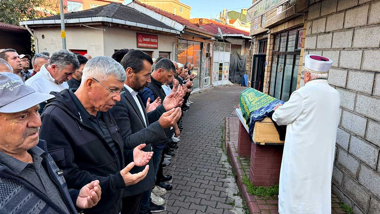 Çöken Binada Ölen Kadın (2)