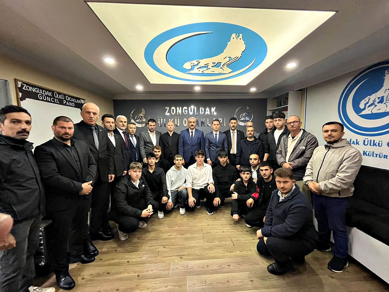 Kozlu'da Ülkü Ocakları'na Yeni Başkan! Devir Teslim Yapıldı (2)
