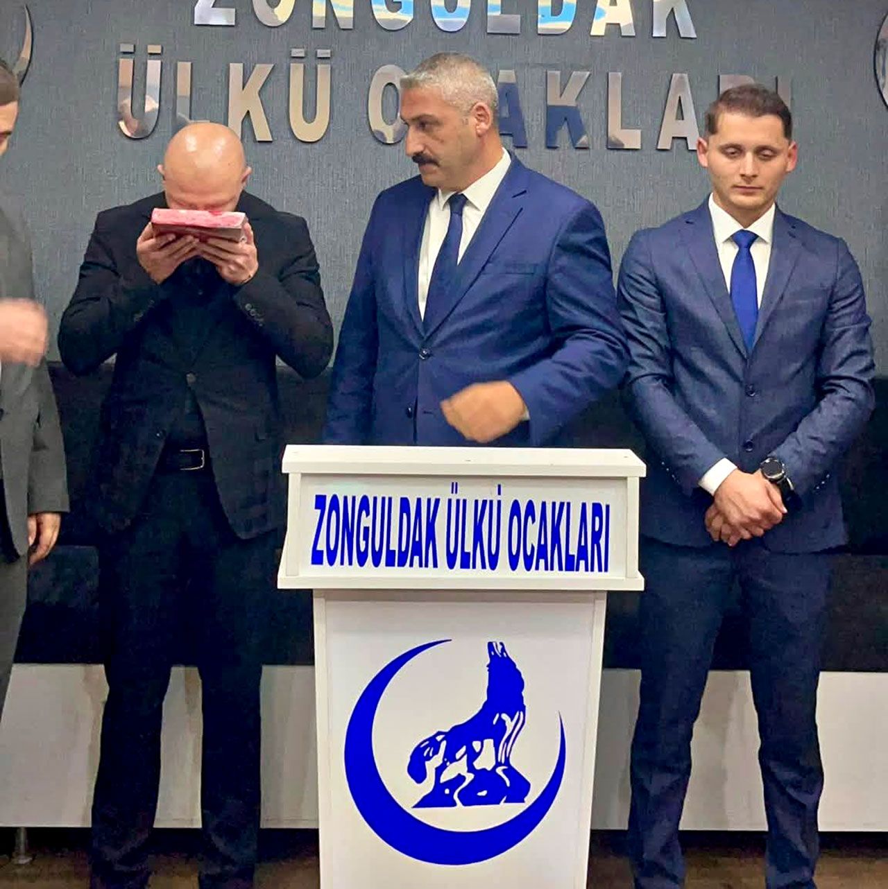Kozlu'da Ülkü Ocakları'na Yeni Başkan! Devir Teslim Yapıldı (3)-1