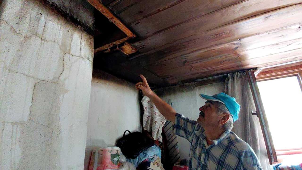 Mudurnuda Ahşap Evde Yangin (3)